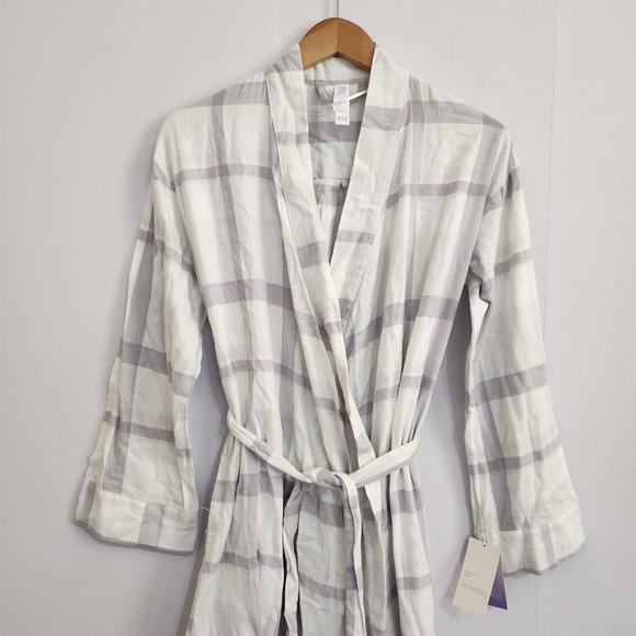 NWT Stars Above Gray Plaid Cozy Flannel Robe Size XS/S - Picture 2 of 10
